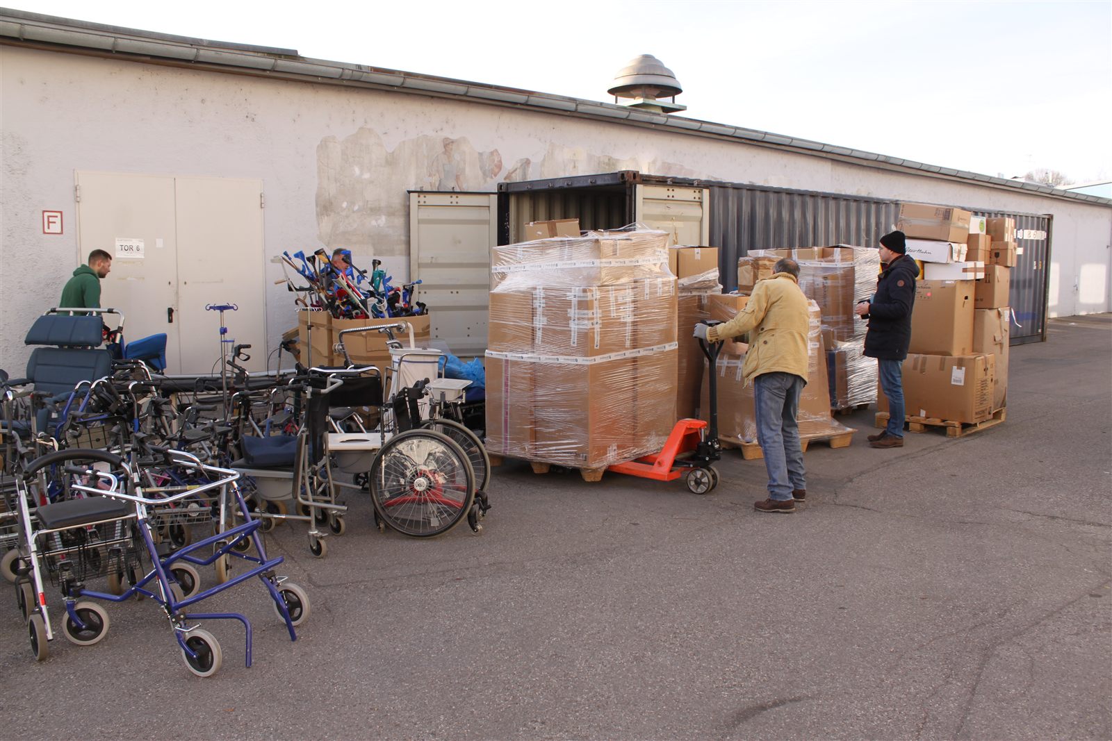 Loading at Tor 6